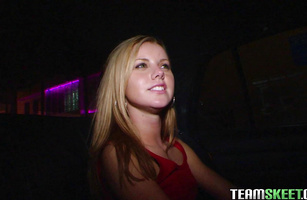She is a remarkable latin gf Jessie Rogers likes to have sex all day long