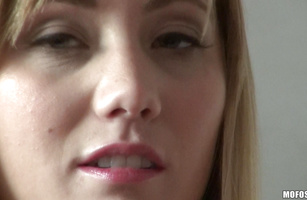Exquisite AJ Applegate's taco gets a treatment from a male